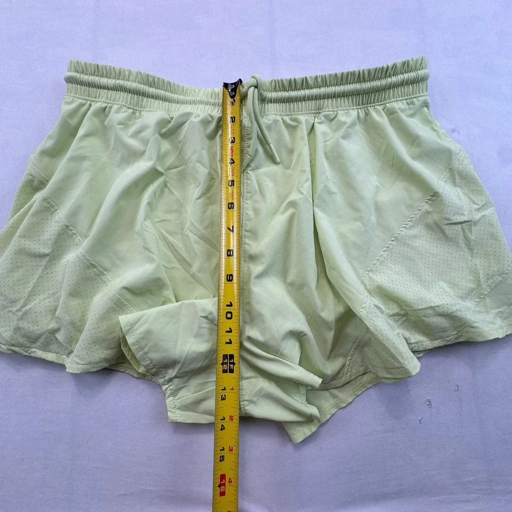 Mondetta Athletic Running Shorts Womens Large Green Performance Luxury Stretch